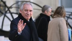 El primer ministro de Francia, Fran�ois Bayrou, a la salida de su primera intervenci�n en el Consejo de Ministros.