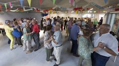 O baile deste pasado domingo tivo nova ubicaci�n, o centro social de Xoane-Goi�ns 