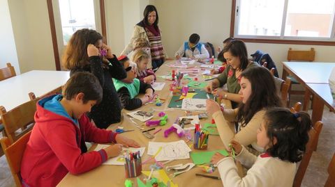 Un obradoiro de entroido en A Laracha, en imaxe de arquivo 