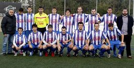 El Corcubi�n tiene una plantilla de 25 jugadores, a la que se sumaron iniciada la liga Dicicl�n, Mart�n Toja, Ant�n Lest�n y Coiradas.