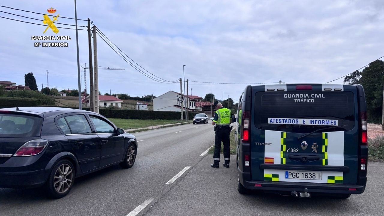 Investigados dos menores, uno de 11 años, por conducir el coche sin carnet en Luanco y Gijón