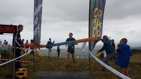 La entrada en meta del campen, el guadalajareo Manuel Ibez.