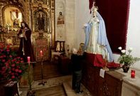 La talla de la Virgen de la Esperanza o de la O es del escultor gallego Jos� Ferreiro.