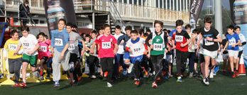 La salida de la categor�a infantil masculina, en la que fue el ganador Andr�s Lage (509), seguido de Juan Pereira (598). 
