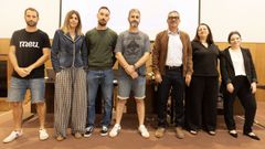 El alcalde, integrantes de Un Paso M�is y algunos relatores.