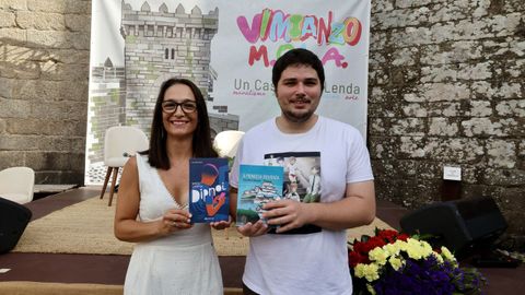 Mar�a Canosa e Anxo Mouzo coas s�as obras.