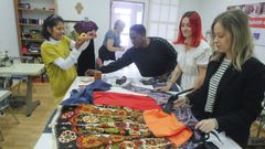 Taller de costura en C�ritas de Canido