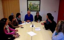 Gonz�lez Barcia, al frente, presidi� la reuni�n con las Anpas.