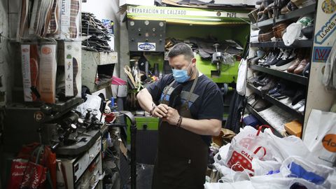 Arranca el peque�o comercio en A Mari�a 