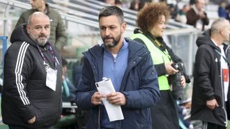 M&iacute;chel Alonso tom&oacute; el mando durante el partido del Racing en A Malata tras el cese de Pablo L&oacute;pez.