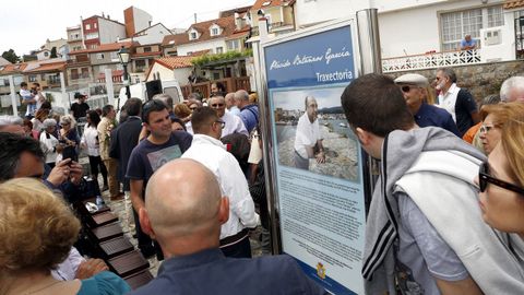 ACTO DEL HOMENAJE A PLACIDO BETANZOS EN EL QUE BAUTIZOCON SU NOMBRE EL PASEO MARITIMO DE PALMEIRA