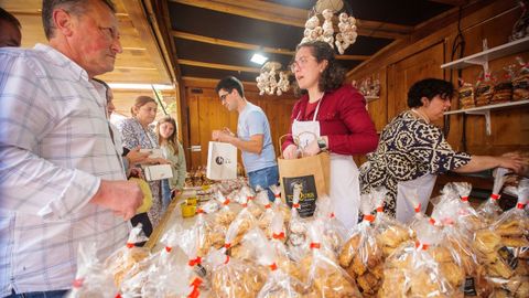 A Festa do Melindre e da Reposter�a Tradicional de Melide cumpre esta fin de semana 34 anos