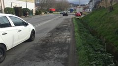 Baches en las carreteras del pol�gono de Sab�n