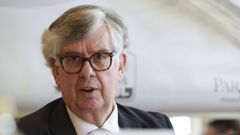 Vieites durante su intervenci�n en el Parador.