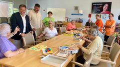 El gerente Consorcio Galego de Servizos de Igualdade e Benestar, Perfecto Rodr�guez, visit� este viernes el centro de d�a de Muros.