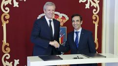 El presidente de la Xunta, Alfonso Rueda, y el alcalde de Ferrol, Jos� Manuel Rey Varela, el pasado d�a 29 de diciembre en el Concello de Ferrol tras la firma del convenio.