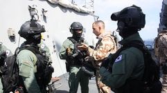 Dotaci�n de la F-101 en unos ejercicios con la Marina de Corea del Sur 