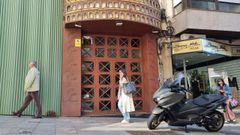 Fachada del karaoke de Hern�n Cortes, en Vigo, el �ltimo que quedaba en el centro de la ciudad