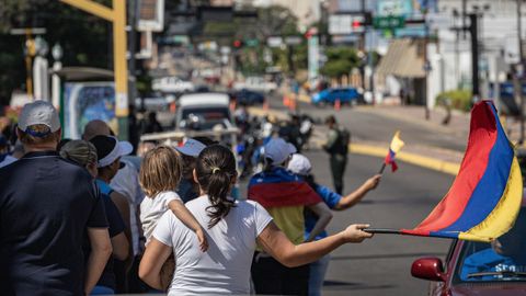 Opositores venezolanos se manifiestan en Maracaibo