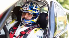 El piloto deA Laracha Daniel Remui��n.