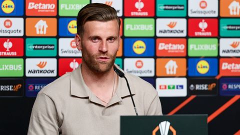 El futbolista del rival del Celta en cuartos de final de Europa League, el Friburgo,�Lucas Hoeler, en la rueda de prensa previa al partido de ida.