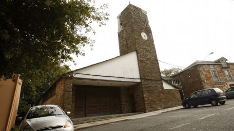 La iglesia de Santa Cruz do Incio fue construida entre 1961 y 1963