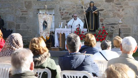 Celebracin de San Mauro con misa y procesin, y despus degustacin de callos y empanada