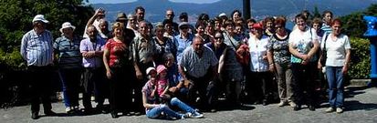 Medio centenar de vecinos de Matalobos y Toedo visitaron el s�bado Vigo y su entorno.
