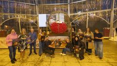 En Vimianzo se present el sbado una nueva edicin de la campaa Mercabolas