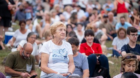Eclipse total en Asturias desde el Parque de los Pericones, en Gij�n