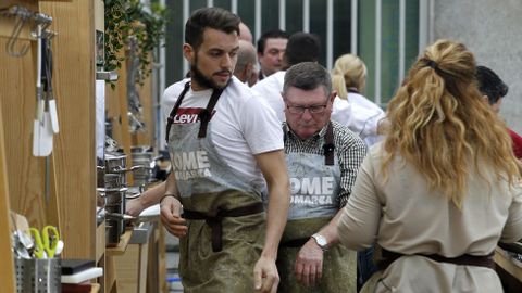 O equipo visitante, o dos concursantes, est� formado por cinco afeccionados � coci�a procedentes de diferentes puntos de Galicia