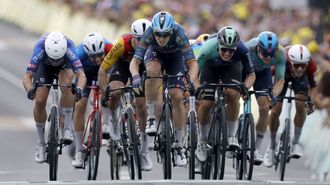 Imagen del pelot�n durante una etapa de la presente edici�n del Tour de Francia.