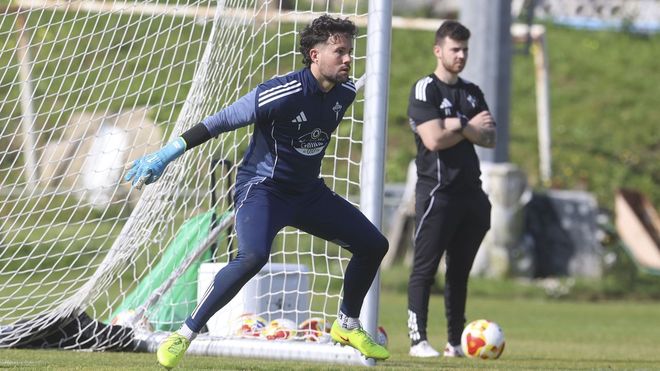 Parera en un entrenamiento del Racing.