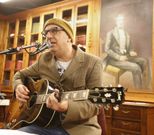 Nicol�s Pastoriza actu� en la biblioteca de la Emao. 