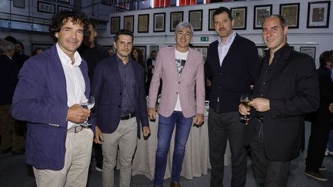 De izquierda a derecha: Chuny Berm�dez de Castro, Iv�n Ra�a, Roberto Gonz�lez, Miguel Juane y Santiago Garabatos