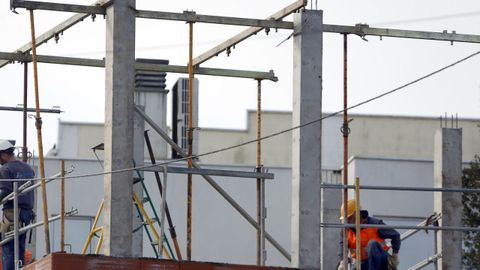 Construcci�n de vivienda en Barbanza