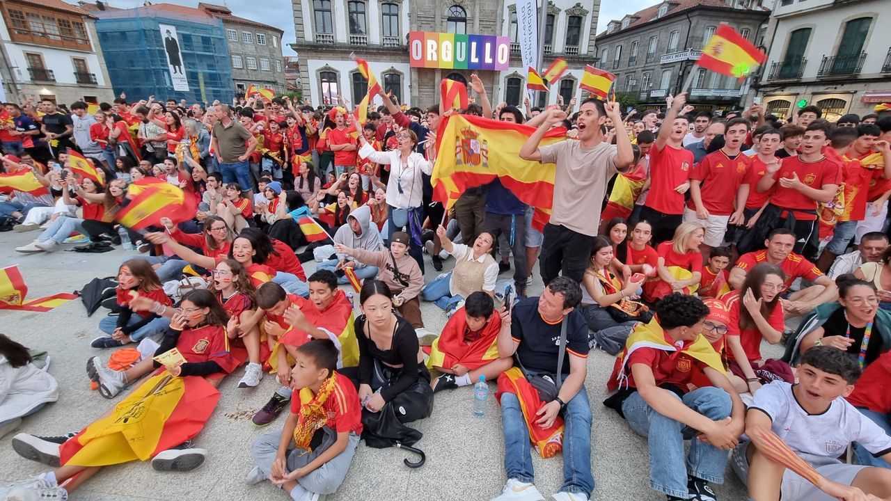 Galicia celebra en las calles el triunfo de España en la Eurocopa