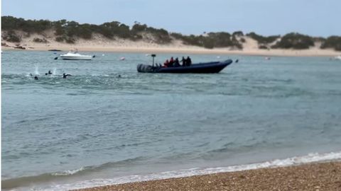 Cuatro inmigrantes fallecidos al ser obligados a arrojarse al mar desde una embarcaci�n