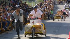 La carrera de camas es un cl�sico del calendario festivo de O Saln�s.