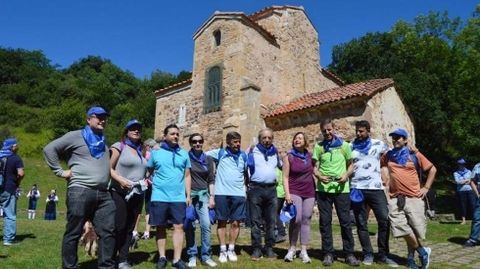 Parte del gobierno del tripartito ovetense en la Jira al Naranco