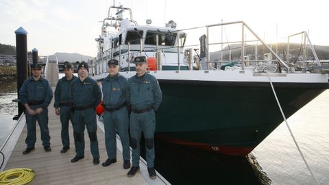 Los agentes de la Guardia Civil del Mar de Viveiro destacan que el trabajo en equipo es clave. Non fan falta super homes, afirman. En la imagen: Damin, Jos Carlos, Roberto, Jos Ramn y Jos Juan