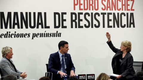 Pedro S�nchez presenta su libro acompa�ado por Mercedes Mil� y Jes�s Calleja
