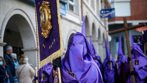 En la Ribeira se vivi uno de los momentos ms especiales de su Semana Santa, la procesin de El Paso.