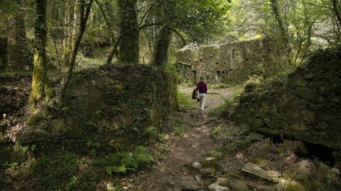 Senda peatonal hasta la aldea de Xei