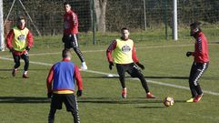 El campo de O Ceao fue escenario de la primera sesi�n de trabajo del Lugo despu�s de las vacaciones navide�as. 