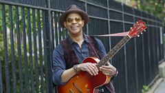 El neoyorkino Guy Davis, embajador del blues, tocar este mircoles 25 de junio en la sala Mardi Gras de A Corua