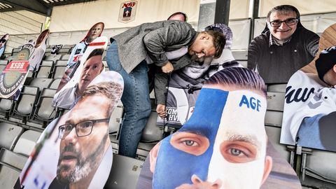 En el estadio dan�s de la ciudad de Aarhus se preparan para retomar la competici�n liguera. En las gradas han instalado im�genes de sus aficionados y habr� una retransmisi�n virtual que permitir� a los jugadores ver las reacciones de los seguidores