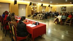 Las intervenciones de las ponentes fueron seguidas con atencin por las decenas de asistentes