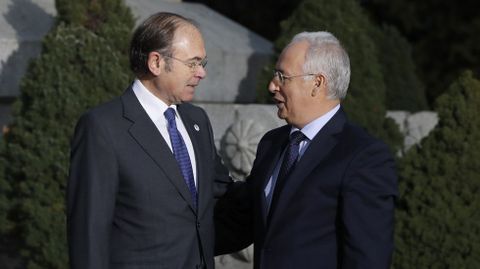Llegada del presidente de La Rioja, Jos� Ignacio Ceniceros. 