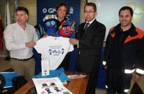 Polic�a y Protecci�n Civil colaboran en las nuevas campa�as de seguridad vial de O Grove. 